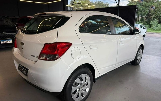 imagem-https://www.socarrao.com.br/sc-vehicle-images-prod/968973/1777728223483-7917664_1_B_7bdb88f180.jpeg