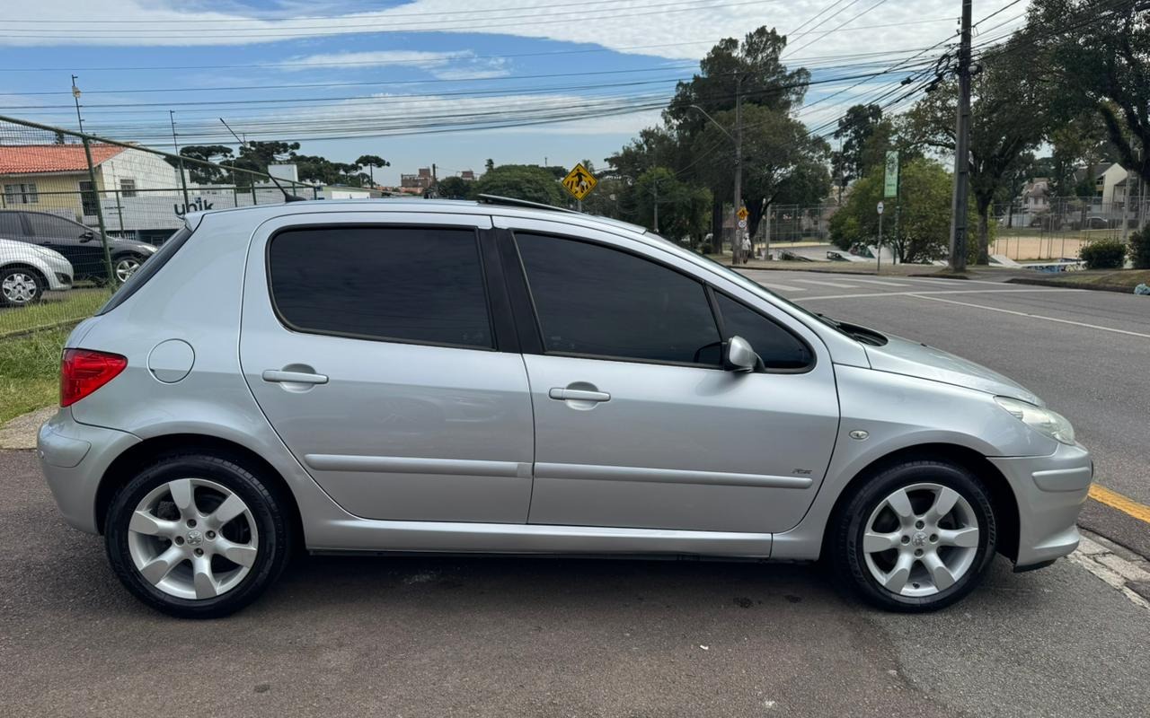 imagem-https://www.socarrao.com.br/sc-vehicle-images-prod/968979/1774877528916-NS5qZmlm.jfif