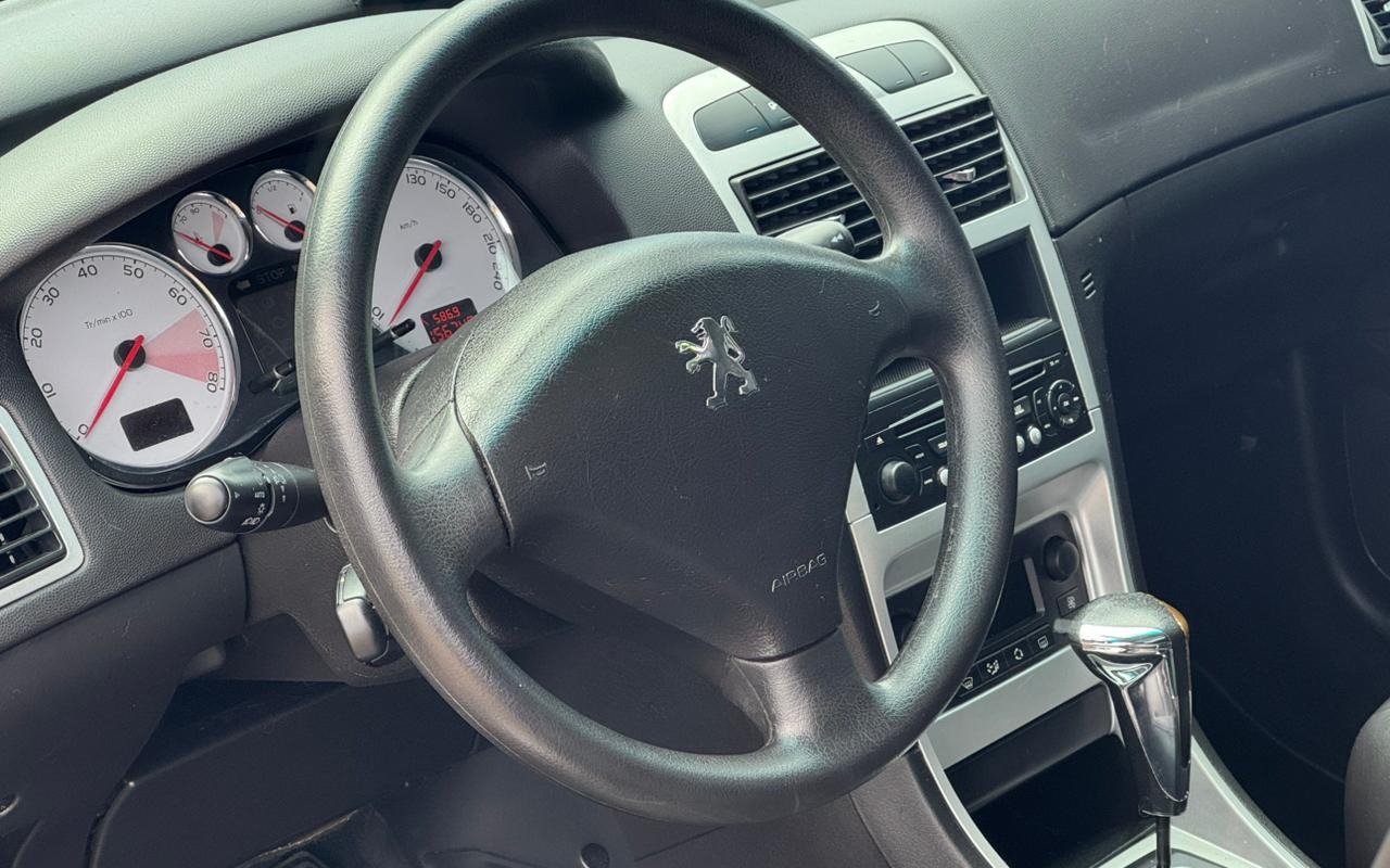 imagem-https://www.socarrao.com.br/sc-vehicle-images-prod/968979/1774877529967-MTMuamZpZg.jfif