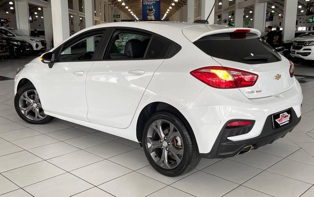 imagem-https://www.socarrao.com.br/sc-vehicle-images-prod/968984/1789391368242-7943485_15_B_0dacf31dcc.jpeg