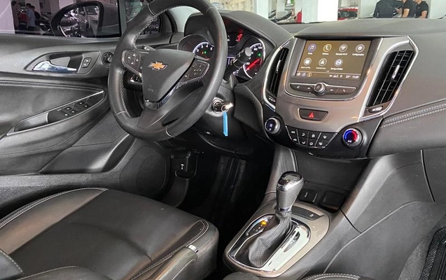 imagem-https://www.socarrao.com.br/sc-vehicle-images-prod/968984/1789391368249-7943485_7_B_805d50998e.jpeg