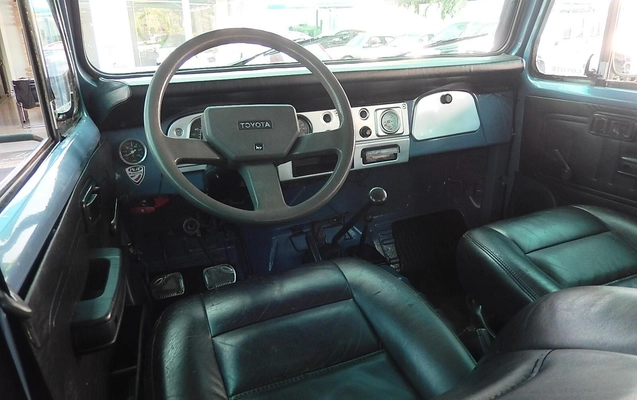 imagem-https://www.socarrao.com.br/sc-vehicle-images-prod/969033/1791389021285-2d55c51ead1549aaaa70b4ffb04c8aff_1774874859934.jpg