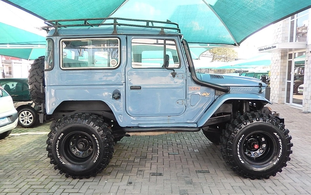 imagem-https://www.socarrao.com.br/sc-vehicle-images-prod/969033/1791389021289-6b8645ad4707410e9c5d846adb672389_1774874865721.jpg