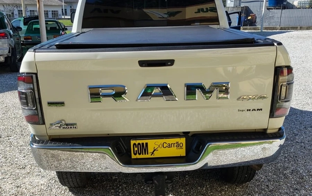 imagem-https://www.socarrao.com.br/sc-vehicle-images-prod/969037/1774878792091-ab000aa2-c908-4e1e-b46a-530c1557be51.jpg