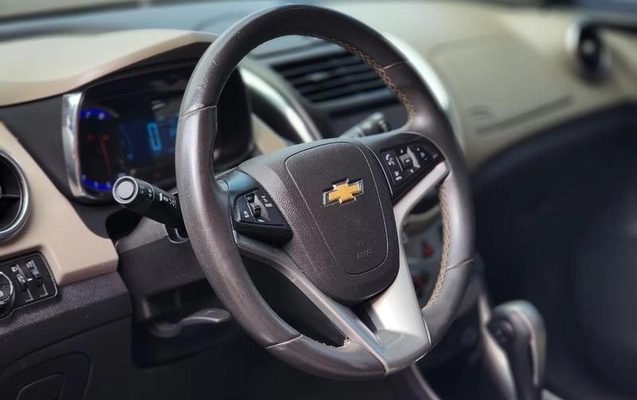 imagem-https://www.socarrao.com.br/sc-vehicle-images-prod/969038/1787755705195-7944442_4_B_f07901f497.jpeg
