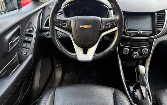 imagem-https://www.socarrao.com.br/sc-vehicle-images-prod/969081/1787662850573-7944608_0_B_bcdb449576.jpeg