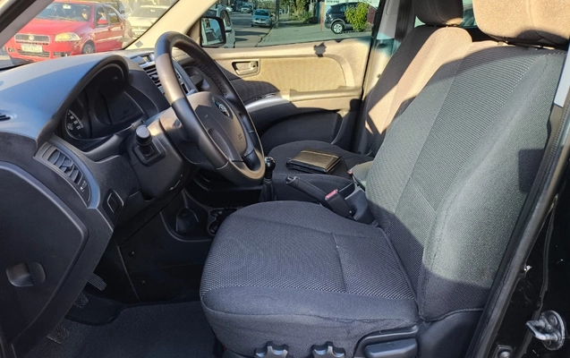 imagem-https://www.socarrao.com.br/sc-vehicle-images-prod/969095/1776874103447-ZWRiOGNkZjQtODgwNC00OWE4LWE5MTItYTY5ZWE1ZGRmMmViLmpmaWY.jfif