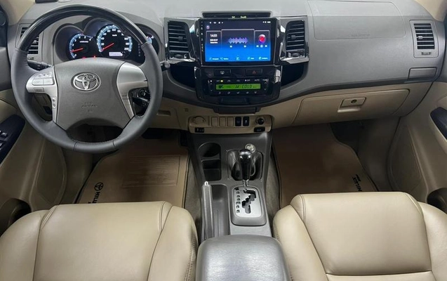 imagem-https://www.socarrao.com.br/sc-vehicle-images-prod/969478/1784036401915-7933183_8_B_a9d7198f70.jpeg