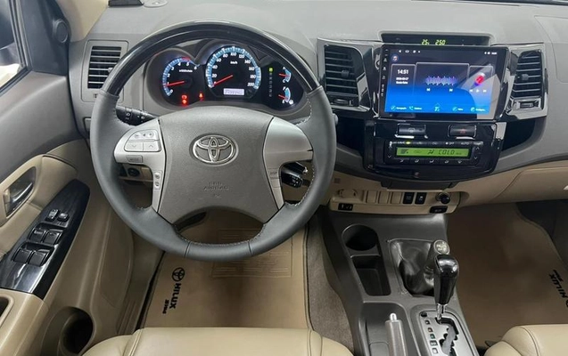 imagem-https://www.socarrao.com.br/sc-vehicle-images-prod/969478/1784036401919-7933183_16_B_2864762e43.jpeg