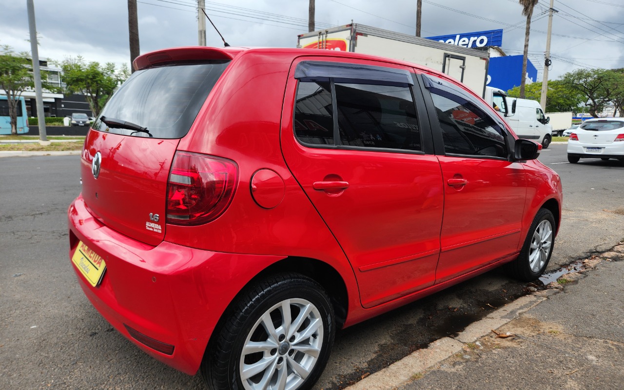 imagem-https://www.socarrao.com.br/sc-vehicle-images-prod/969741/1774891961740-MjAyNjAzMzBfMTQxMjA4LmpwZw.jpg