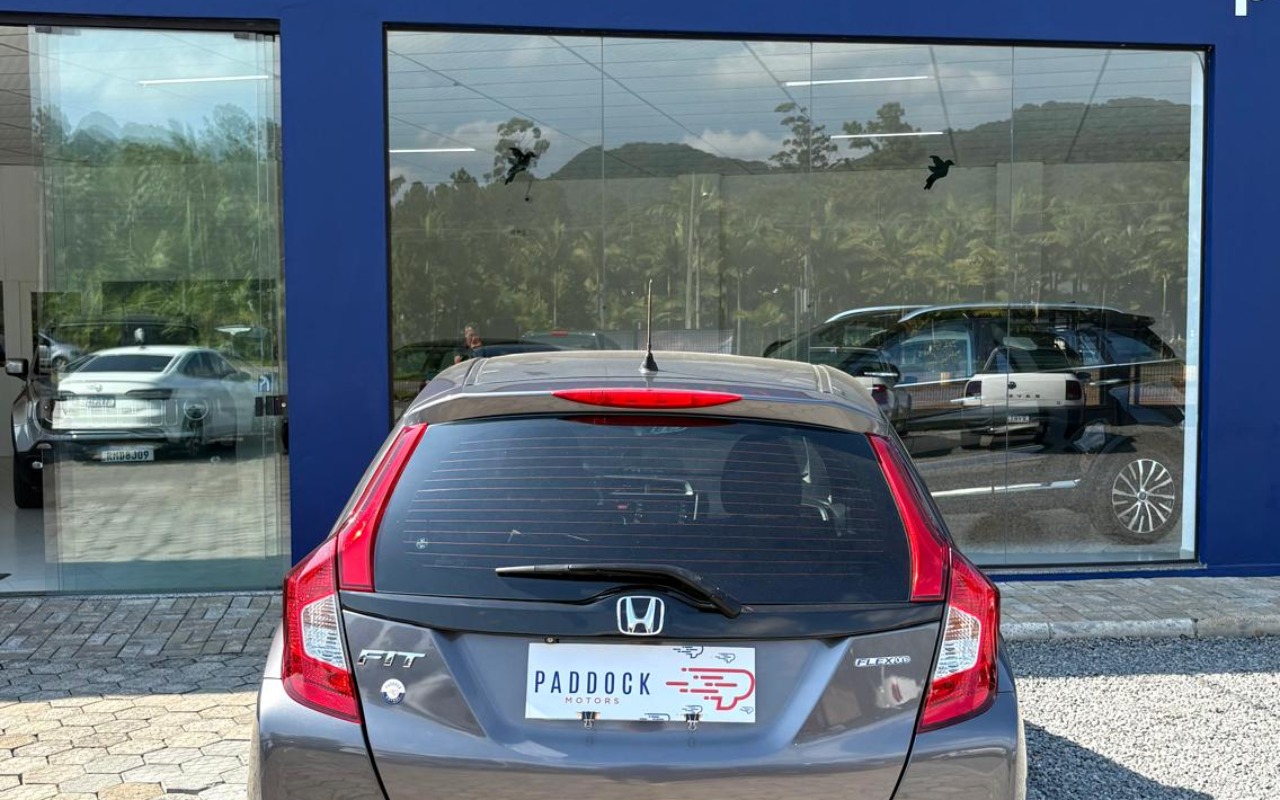 imagem-https://www.socarrao.com.br/sc-vehicle-images-prod/969744/1774892060060-V2hhdHNBcHAgSW1hZ2UgMjAyNi0wMy0yNiBhdCAxNi4wOS4wMS5qcGVn.jpeg