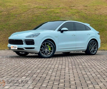 Porsche Cayenne 3.0 V6 (Híbrido) 2022 Branco — foto 1 de 3