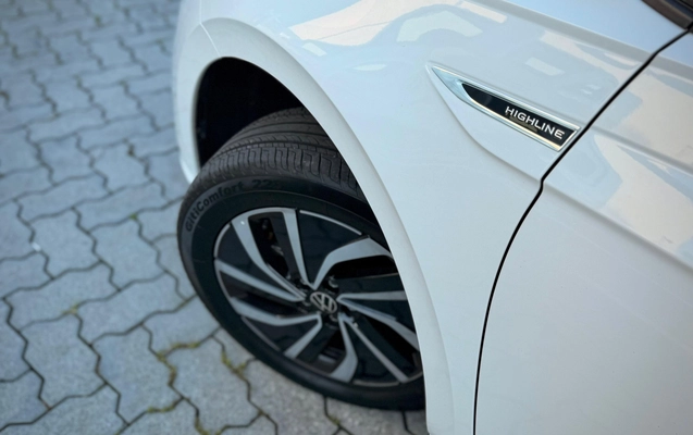 imagem-https://www.socarrao.com.br/sc-vehicle-images-prod/969888/1774894982204-432ba8bc-effb-407b-8042-39b293df39ce.jpg