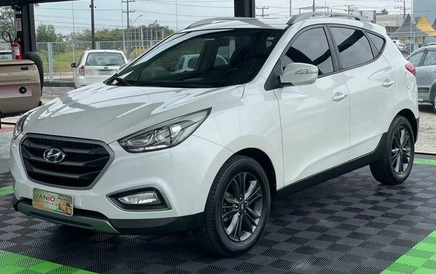 imagem-https://www.socarrao.com.br/sc-vehicle-images-prod/969898/1789390443691-003_25f9554eb5b42bfd38c0c7540dc1643c.jpeg