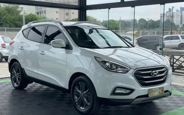 imagem-https://www.socarrao.com.br/sc-vehicle-images-prod/969898/1789390443696-003_f233b4aac263b2800b9686a4ffb5e94e.jpeg