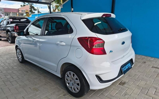 imagem-https://www.socarrao.com.br/sc-vehicle-images-prod/969963/1778093256362-7944573_17_B_c89ea1c47a.jpeg