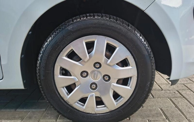 imagem-https://www.socarrao.com.br/sc-vehicle-images-prod/969963/1778093256364-7944573_4_B_96074c42d7.jpeg