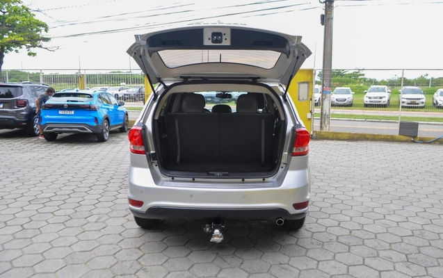 imagem-https://www.socarrao.com.br/sc-vehicle-images-prod/970012/1782820978344-fc4e263e9a6c43be91bbe23462f61c25_1774898049515.jpg