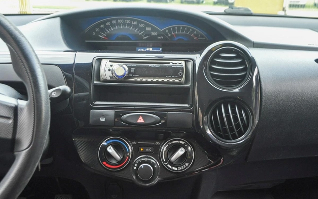 imagem-https://www.socarrao.com.br/sc-vehicle-images-prod/970082/1787759308045-bc2b3c8a77804651a2900099ed5b8d3b_1774898935647.jpg