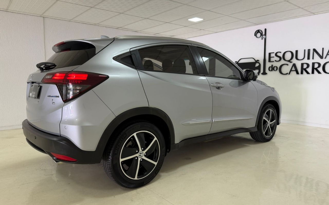 imagem-https://www.socarrao.com.br/sc-vehicle-images-prod/970145/1774900426461-V2hhdHNBcHAgSW1hZ2UgMjAyNi0wMy0zMCBhdCAxNS40Ny4zOSAoMSkuanBlZw.jpeg