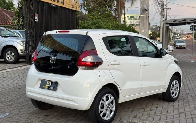 imagem-https://www.socarrao.com.br/sc-vehicle-images-prod/970394/1774904280375-4_045813.jpg