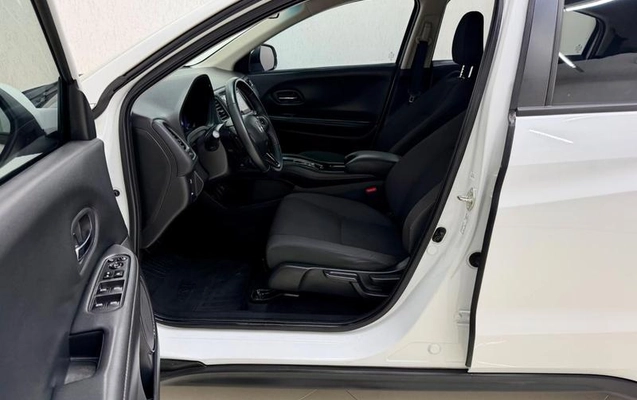 imagem-https://www.socarrao.com.br/sc-vehicle-images-prod/970491/1791411017111-7948084_14_B_9dc006f976.jpeg