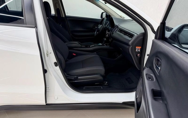 imagem-https://www.socarrao.com.br/sc-vehicle-images-prod/970491/1791411017119-7948084_18_B_6846f5550d.jpeg