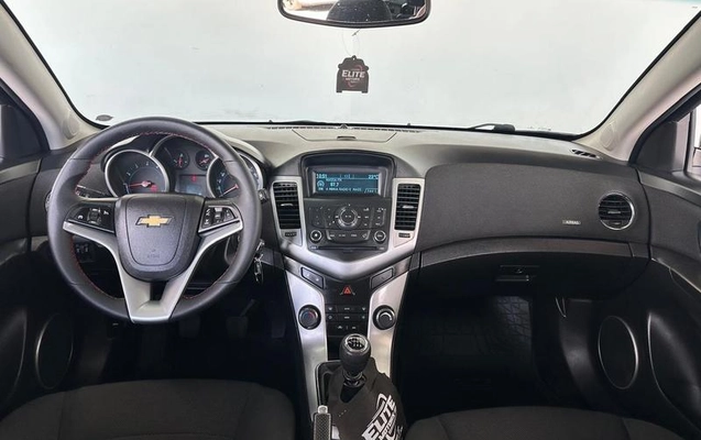 imagem-https://www.socarrao.com.br/sc-vehicle-images-prod/970519/1787851582657-7941166_7_B_546204e8f9.jpeg