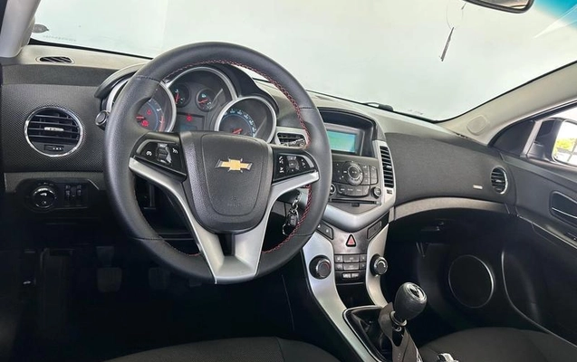 imagem-https://www.socarrao.com.br/sc-vehicle-images-prod/970519/1787851582660-7941166_9_B_17569fe732.jpeg