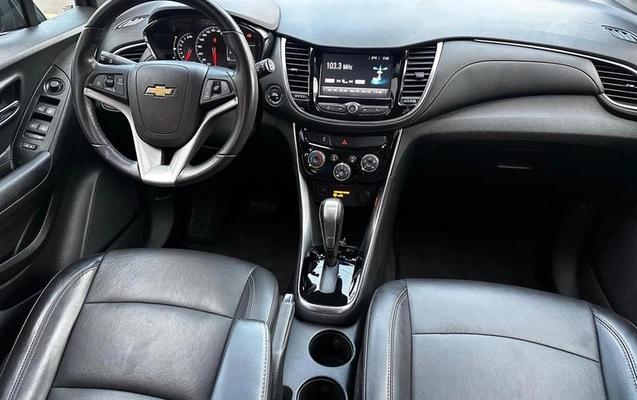 imagem-https://www.socarrao.com.br/sc-vehicle-images-prod/970925/1778525014459-7911722_18_B_92d2b80cf6.jpeg