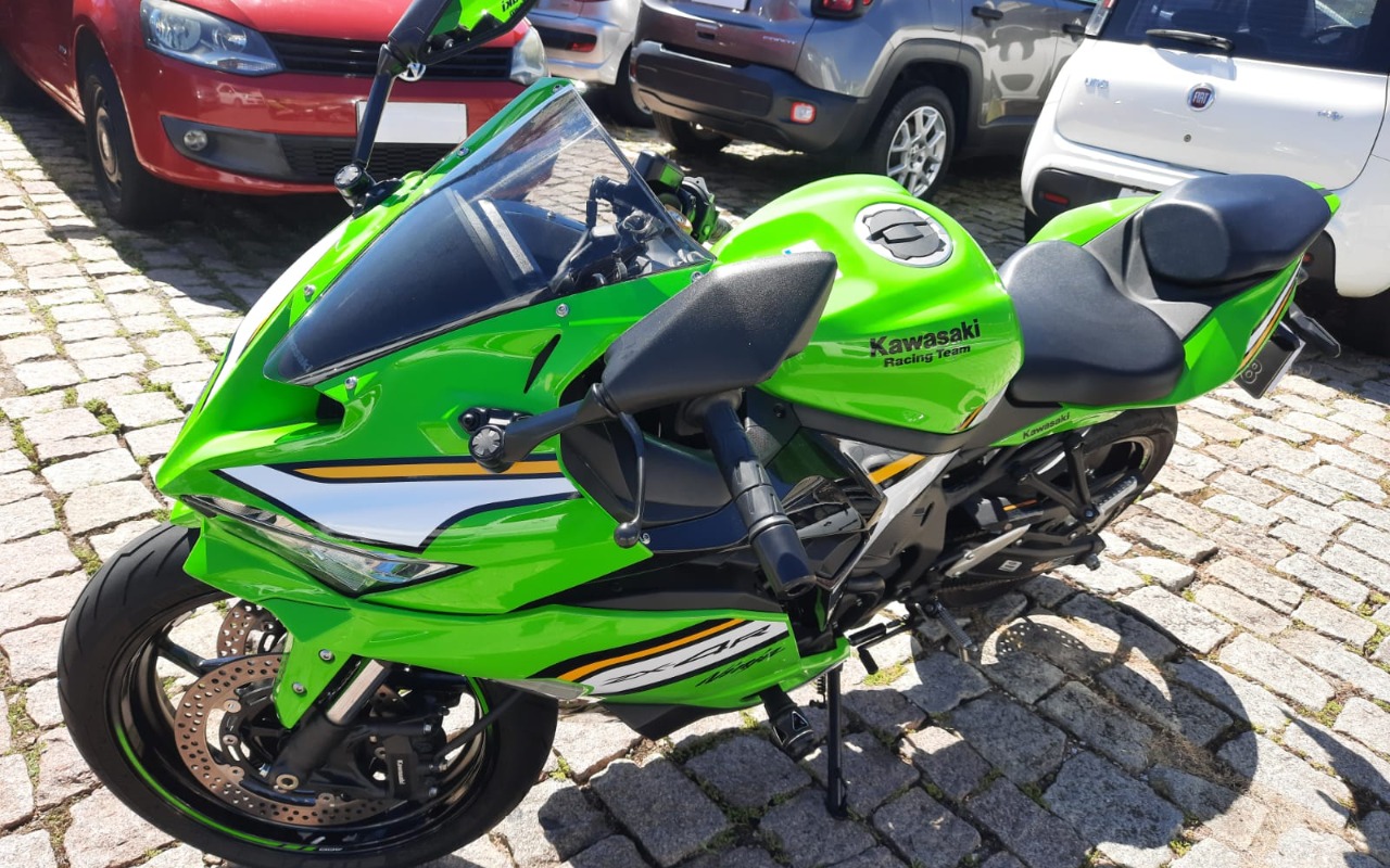 Confira as 1 ofertas do KAWASAKI NINJA ZX-4R à venda no SóCarrão