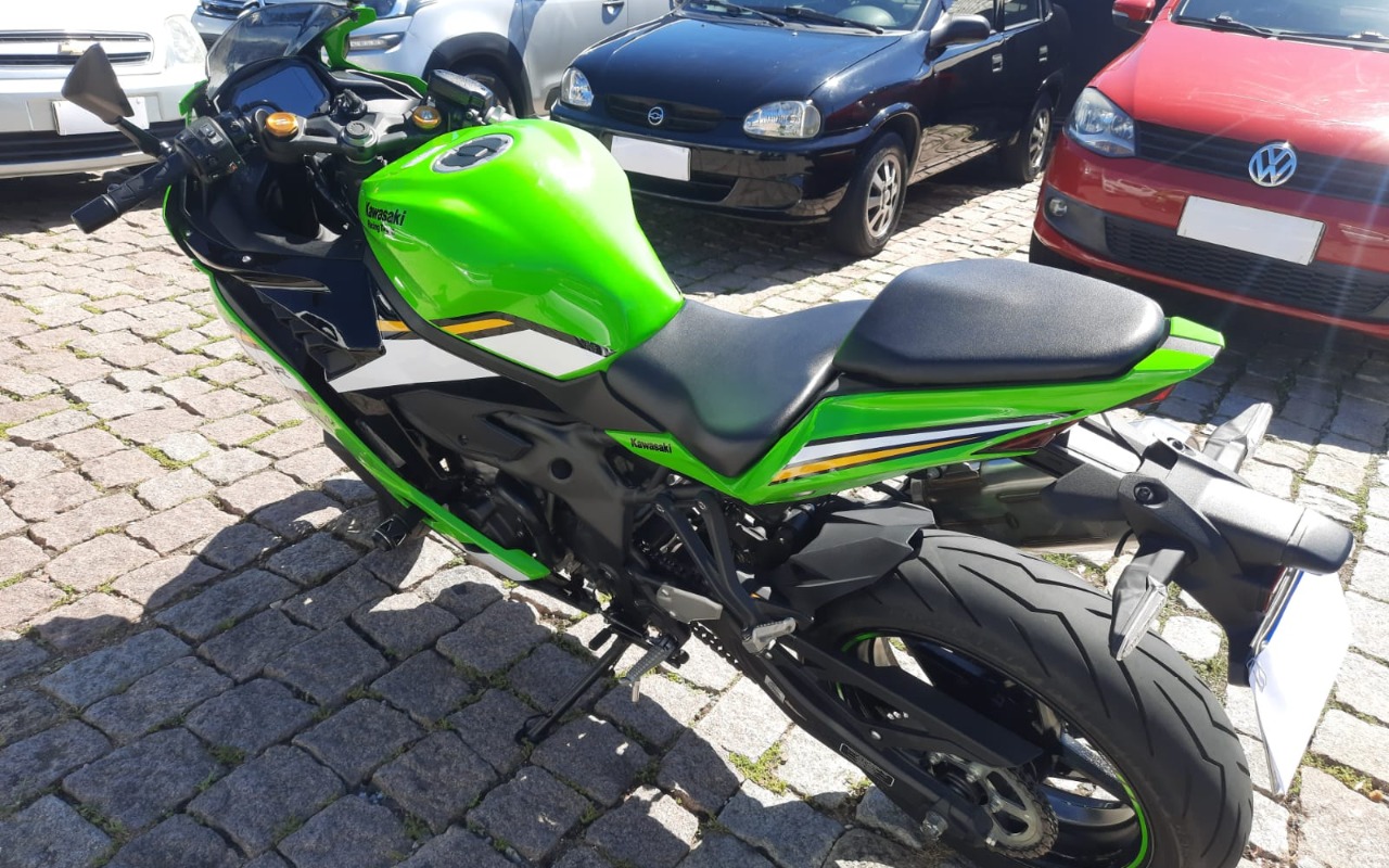 imagem-https://www.socarrao.com.br/sc-vehicle-images-prod/971693/1774964087165-SU1HLTIwMjYwMzMwLVdBMDAxNi5qcGc.jpg