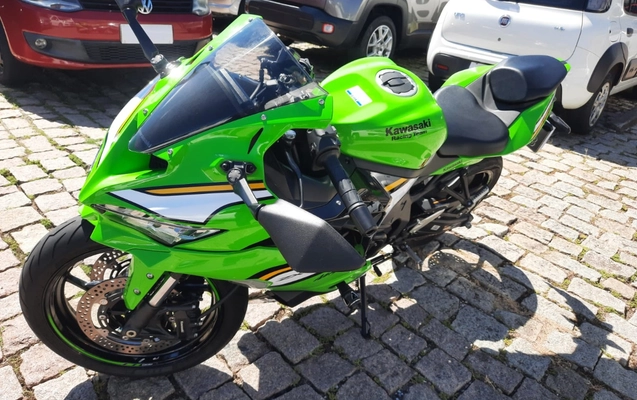 imagem-https://www.socarrao.com.br/sc-vehicle-images-prod/971693/1774964088052-SU1HLTIwMjYwMzMwLVdBMDAyMC5qcGc.jpg