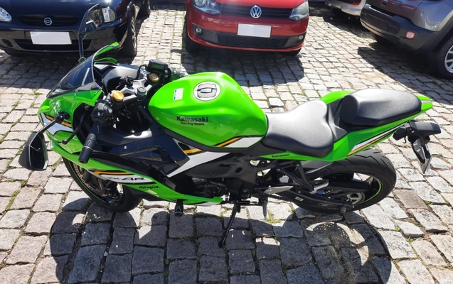 imagem-https://www.socarrao.com.br/sc-vehicle-images-prod/971693/1774964088495-SU1HLTIwMjYwMzMwLVdBMDAyMy5qcGc.jpg