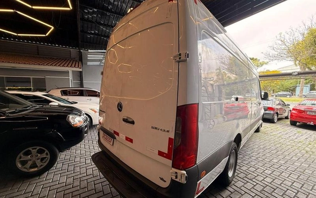 imagem-https://www.socarrao.com.br/sc-vehicle-images-prod/972335/1789592056080-7950233_14_B_c338406f73.jpeg