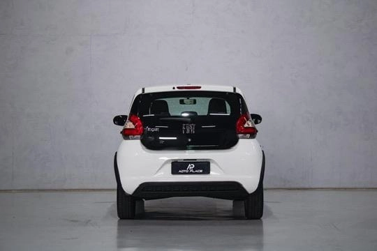 imagem-https://www.socarrao.com.br/sc-vehicle-images-prod/973022/1775735117929-ad96bef8-b229-4f16-870d-d31b56d92426.jpg