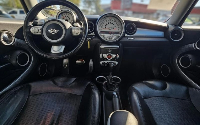 imagem-https://www.socarrao.com.br/sc-vehicle-images-prod/973138/1789228405292-7949830_10_B_a22ad84e5f.jpeg