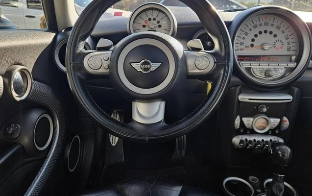 imagem-https://www.socarrao.com.br/sc-vehicle-images-prod/973138/1789228405293-7949830_3_B_fe71916d1a.jpeg