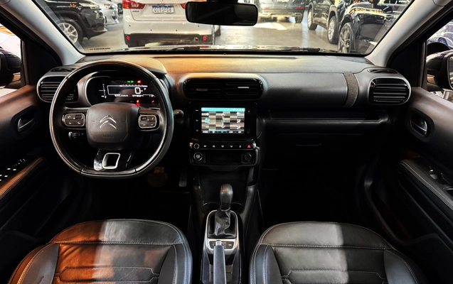 imagem-https://www.socarrao.com.br/sc-vehicle-images-prod/973357/1776860048387-003_185ce79889ec195b0a5ccabb71cd7f48.jpg
