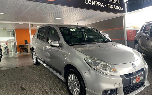 imagem-https://www.socarrao.com.br/sc-vehicle-images-prod/973978/1786800561888-7943839_3_B_f37c56bea7.jpeg