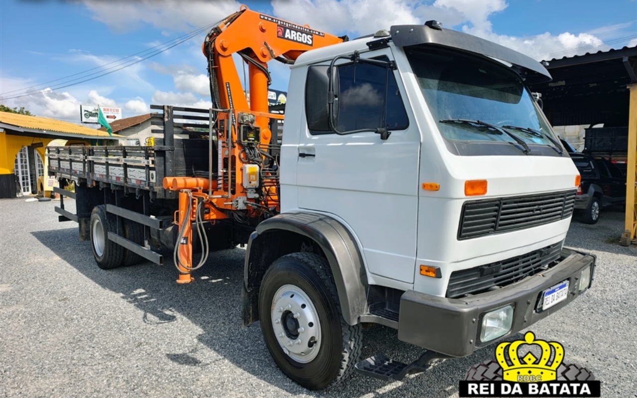 VOLKSWAGEN 12-140 H 2p (diesel) na cor Branco em Blumenau / SC - 974769