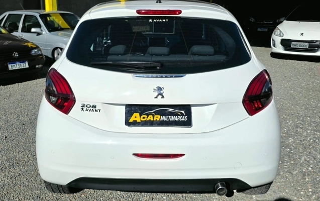 imagem-https://www.socarrao.com.br/sc-vehicle-images-prod/974924/1789830455933-HJn53LjXl15SJauJ8aeaZBT7wLdmr8nN.jpg