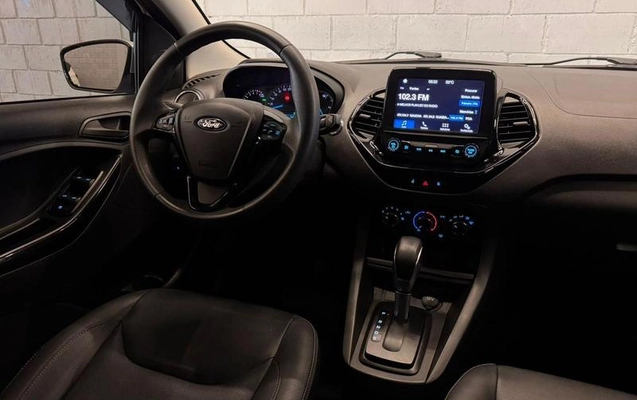 imagem-https://www.socarrao.com.br/sc-vehicle-images-prod/975577/1782827300628-7503855_6_B_58b3a4f2e1.jpeg