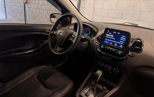 imagem-https://www.socarrao.com.br/sc-vehicle-images-prod/975577/1782827300629-7503855_9_B_1905d1950d.jpeg
