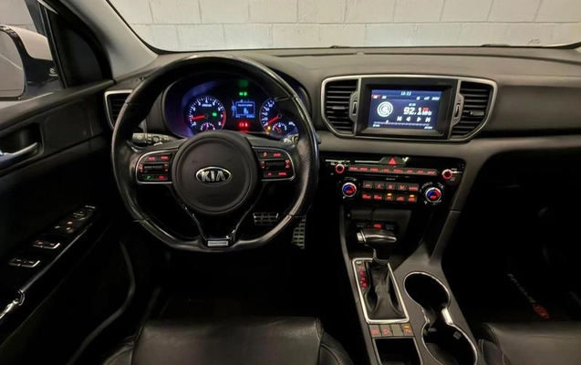imagem-https://www.socarrao.com.br/sc-vehicle-images-prod/975592/1782828525888-7817442_8_B_d88774f528.jpeg