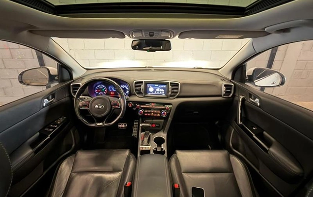 imagem-https://www.socarrao.com.br/sc-vehicle-images-prod/975592/1782828525893-7817442_9_B_7bd348a3f2.jpeg