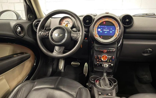 imagem-https://www.socarrao.com.br/sc-vehicle-images-prod/975595/1782826842891-7817471_8_B_f43391c928.jpeg