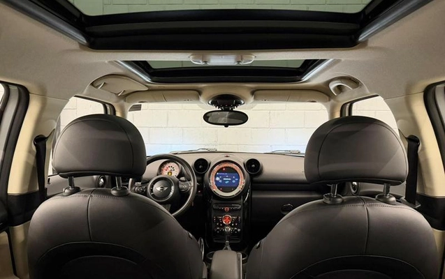 imagem-https://www.socarrao.com.br/sc-vehicle-images-prod/975595/1782826842895-7817471_8_B_e3eadd02f9.jpeg