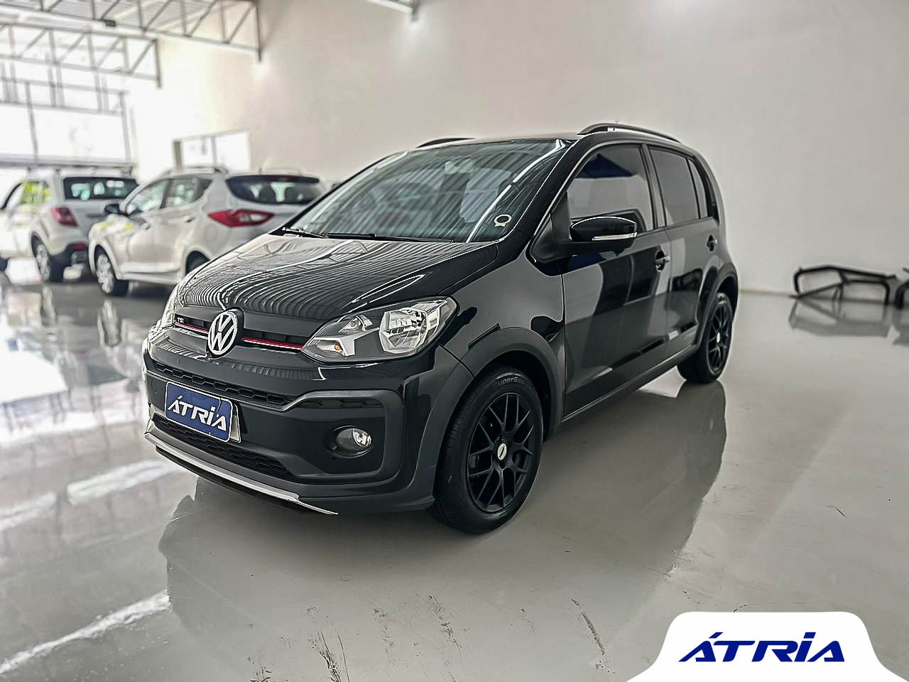 Volkswagen Up! 2021 Preto — foto 1 de 3