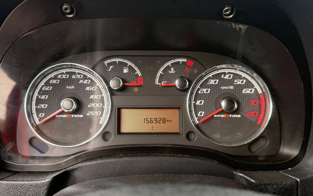imagem-https://www.socarrao.com.br/sc-vehicle-images-prod/976146/1776366427660-ODZjMzVkYzYtYjhkOC00YzViLWJhZTgtYTg1MTVhMjZiOGI2LmpwZw.jpg